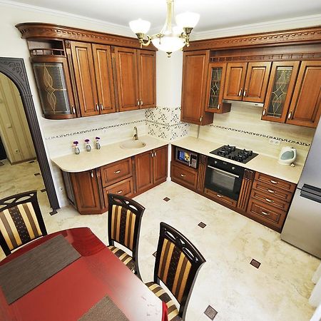 Apartment On Knyagini Olga Street Lviv Ngoại thất bức ảnh